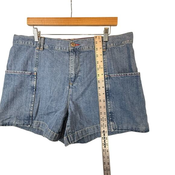 VTG Y2k TOMMY HILFIGER Size 16 Jean Shorts '04 HiRise 4"inseam Logo Preppy Denim - Picture 3 of 13